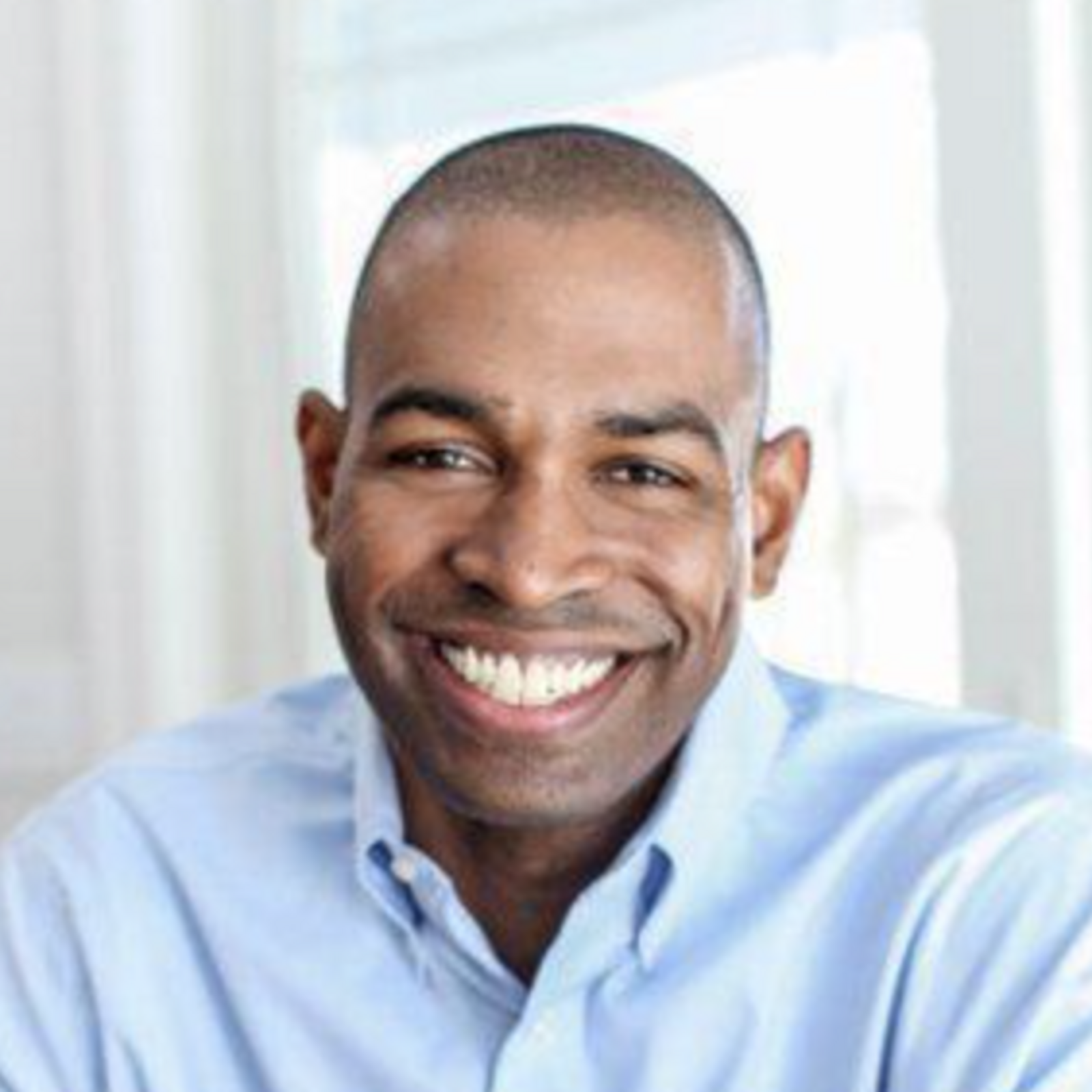 Headshot of Antonio