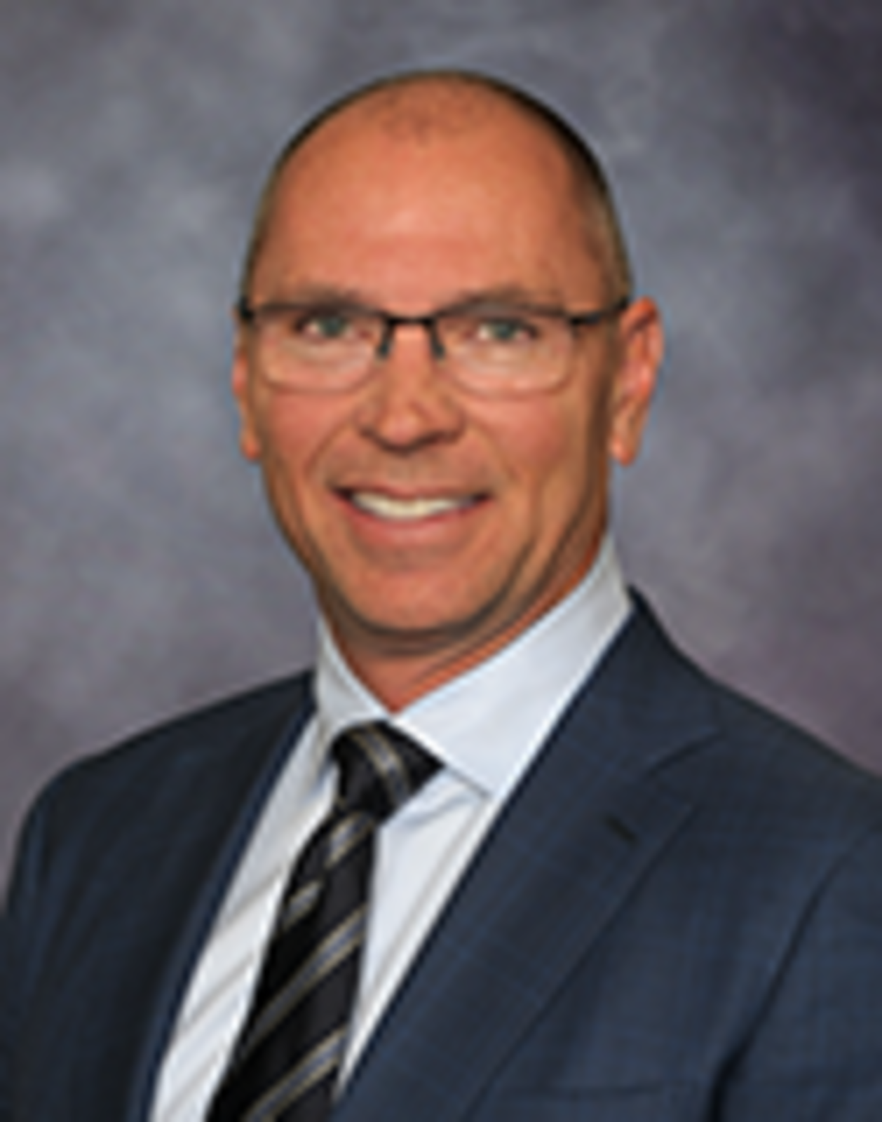 Steven Knudsen headshot