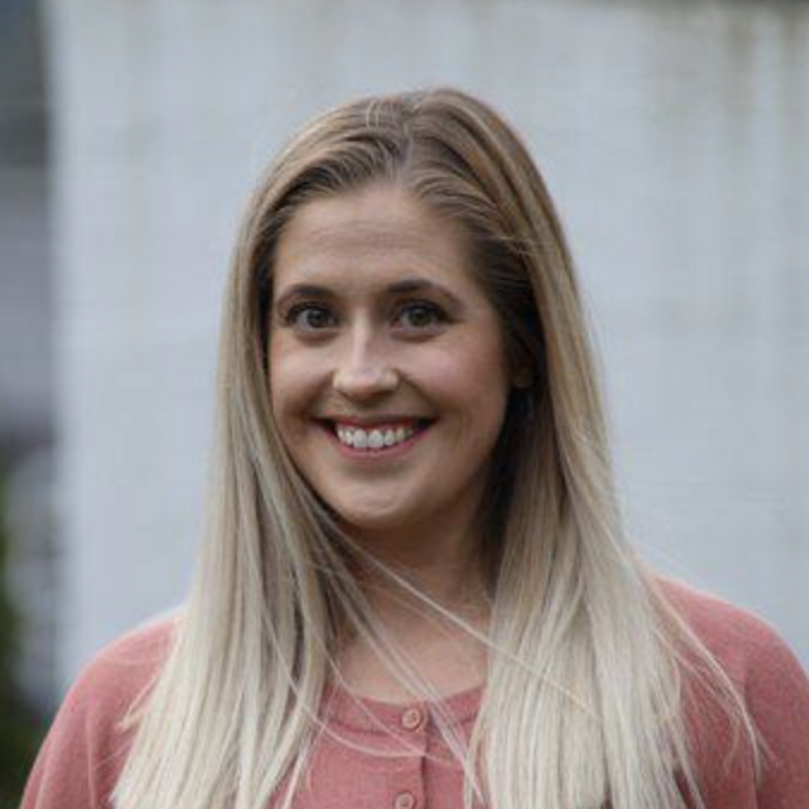 Headshot of Sara