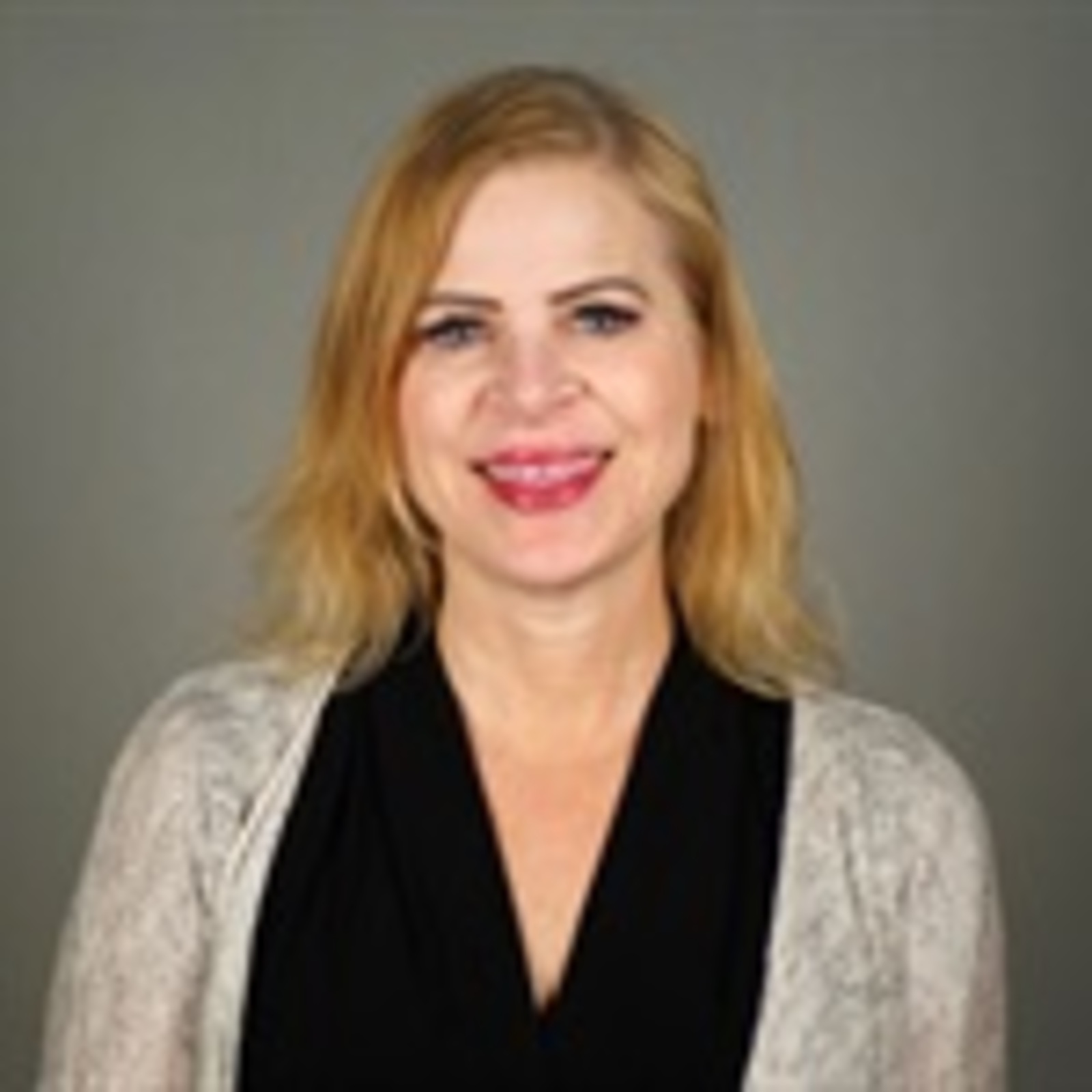 Headshot of Kristin