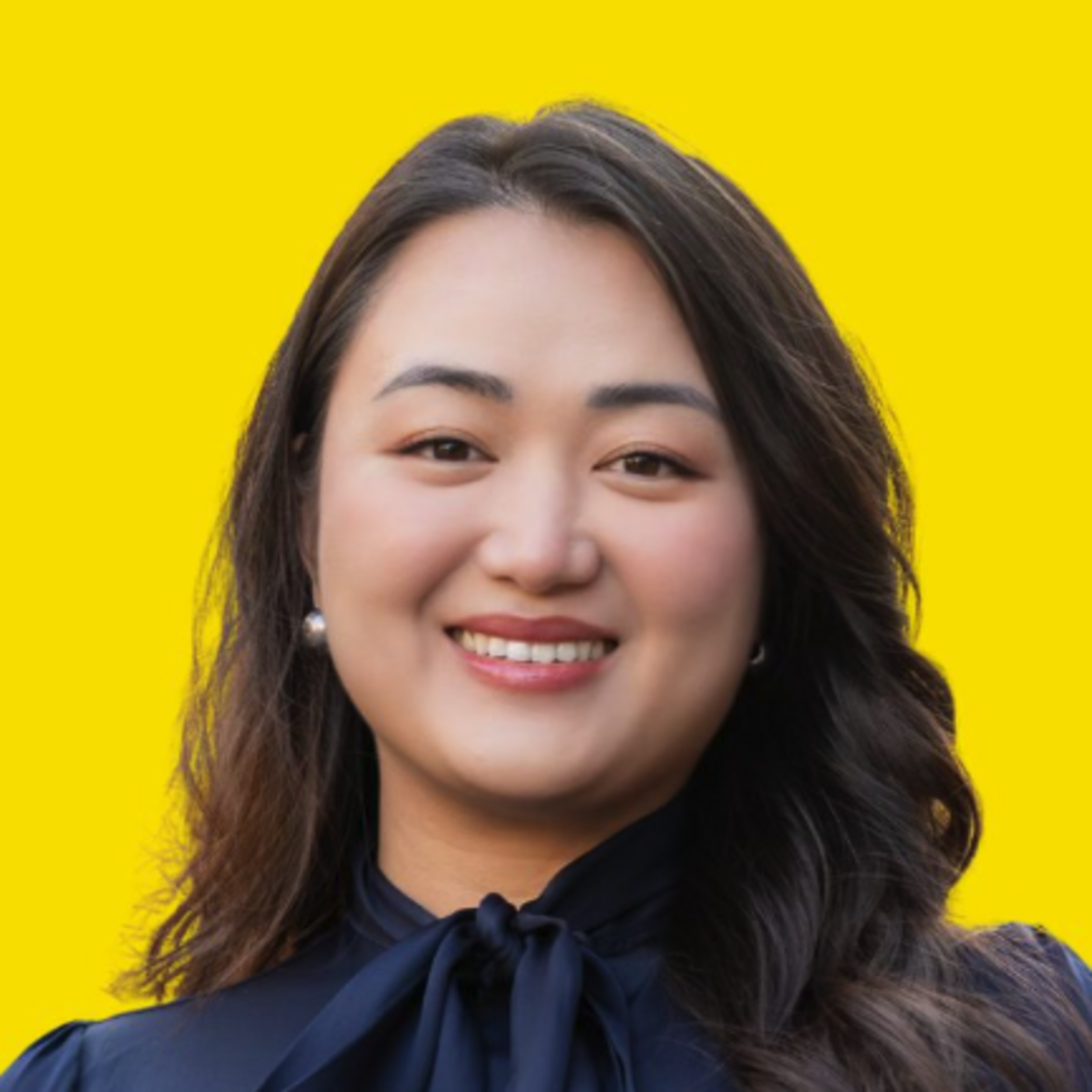 Headshot of Julie