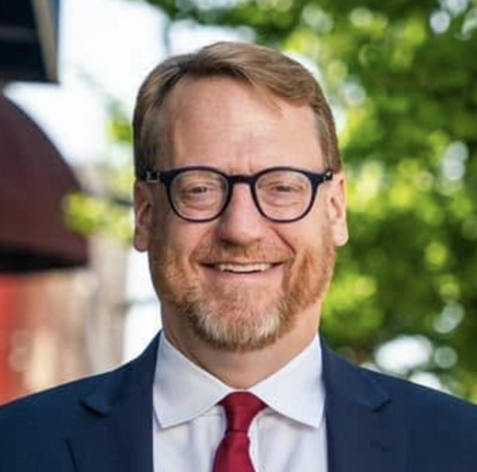Headshot of Tim