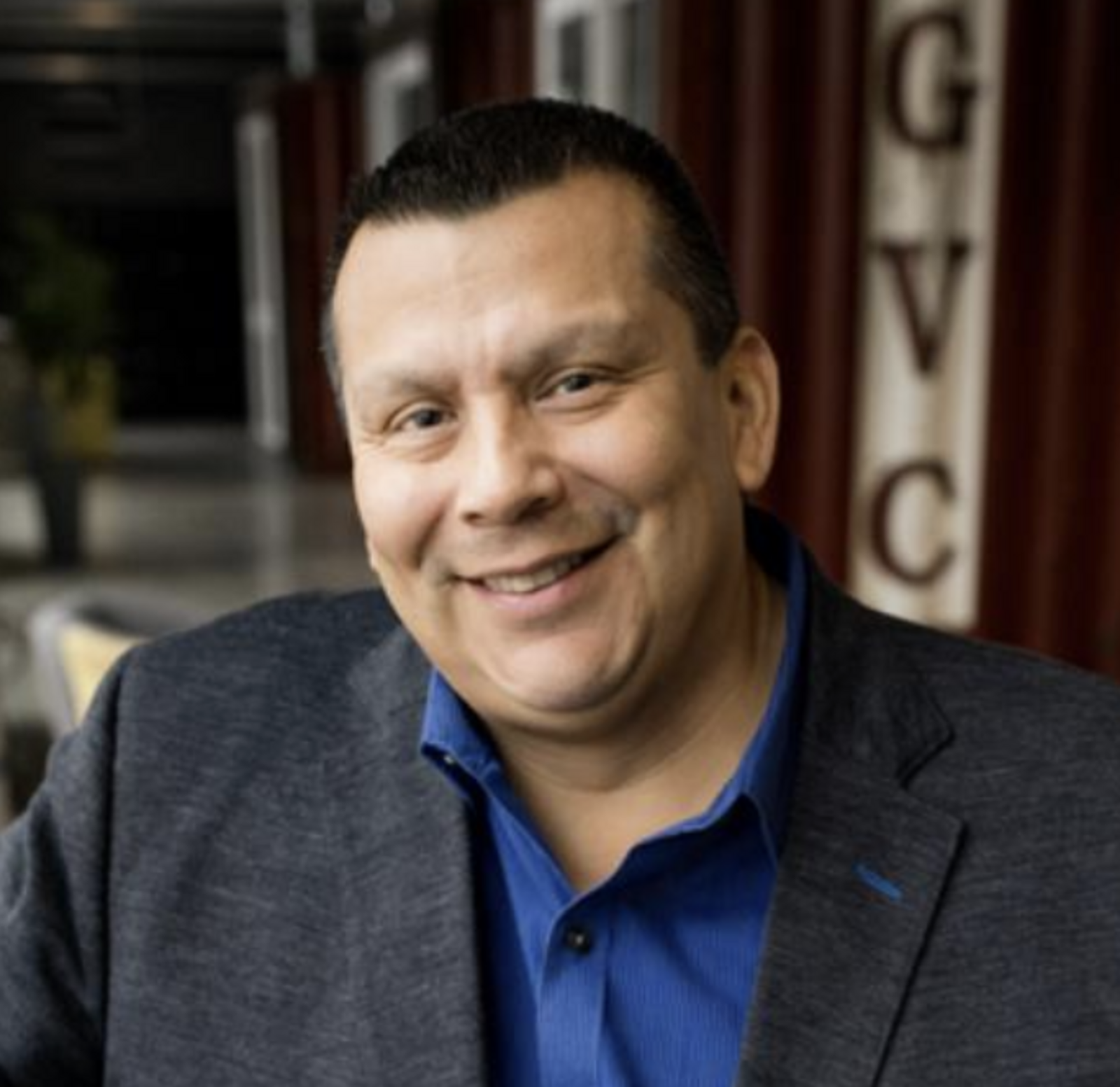 Headshot of Juan