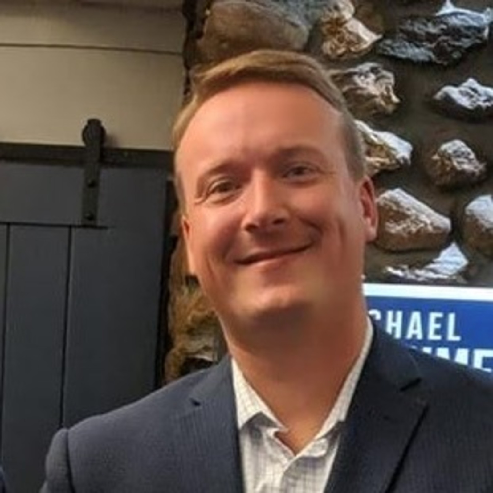 Andrew Van Hazinga