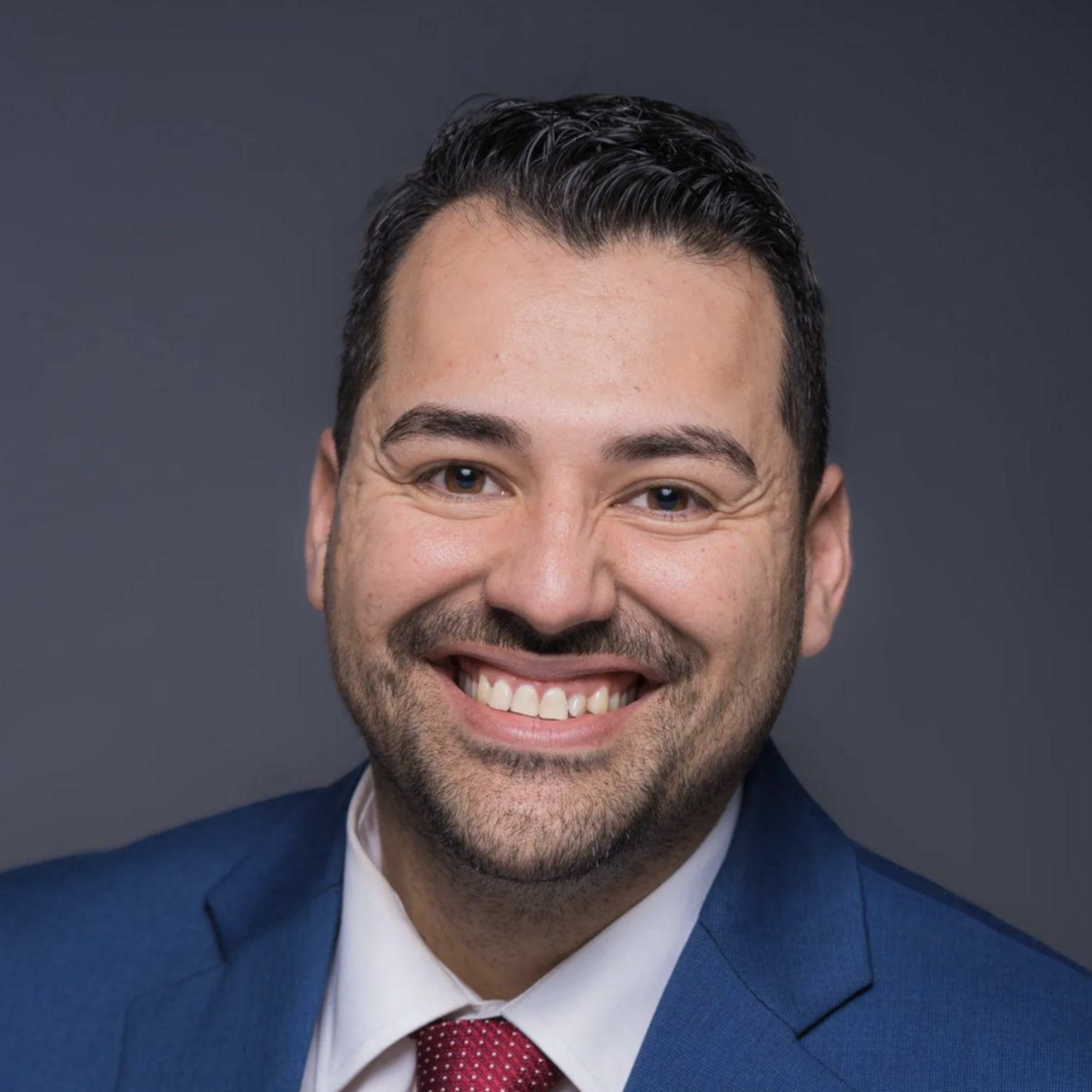 Headshot of Josue