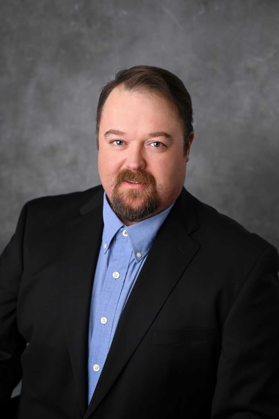 Headshot of Mark