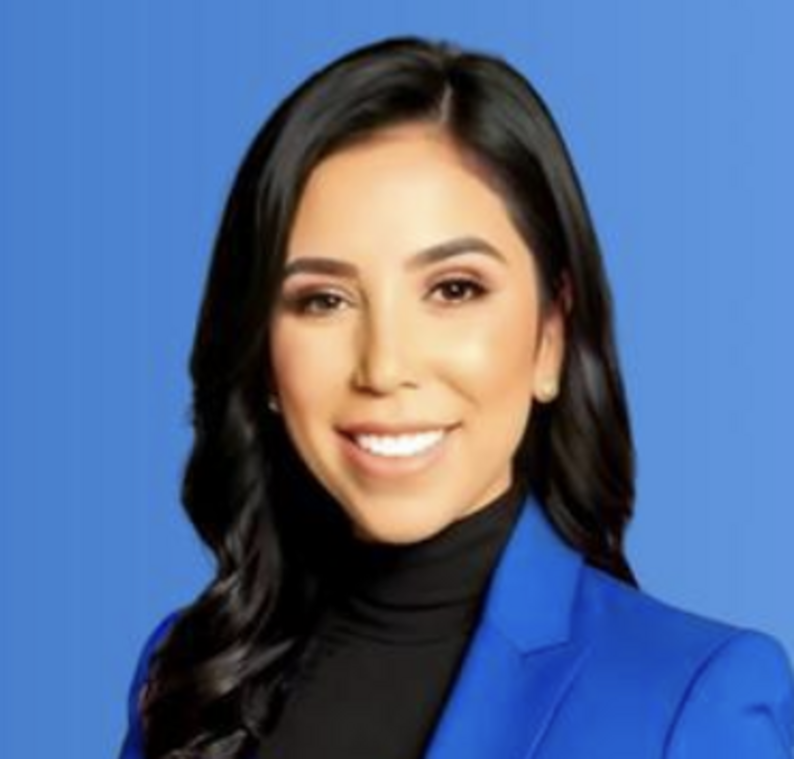 Headshot of Mireya