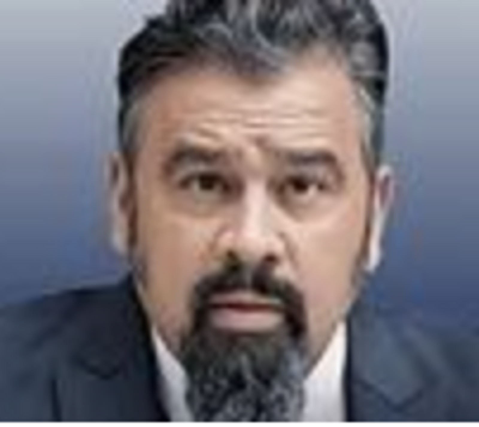Headshot of Edgardo