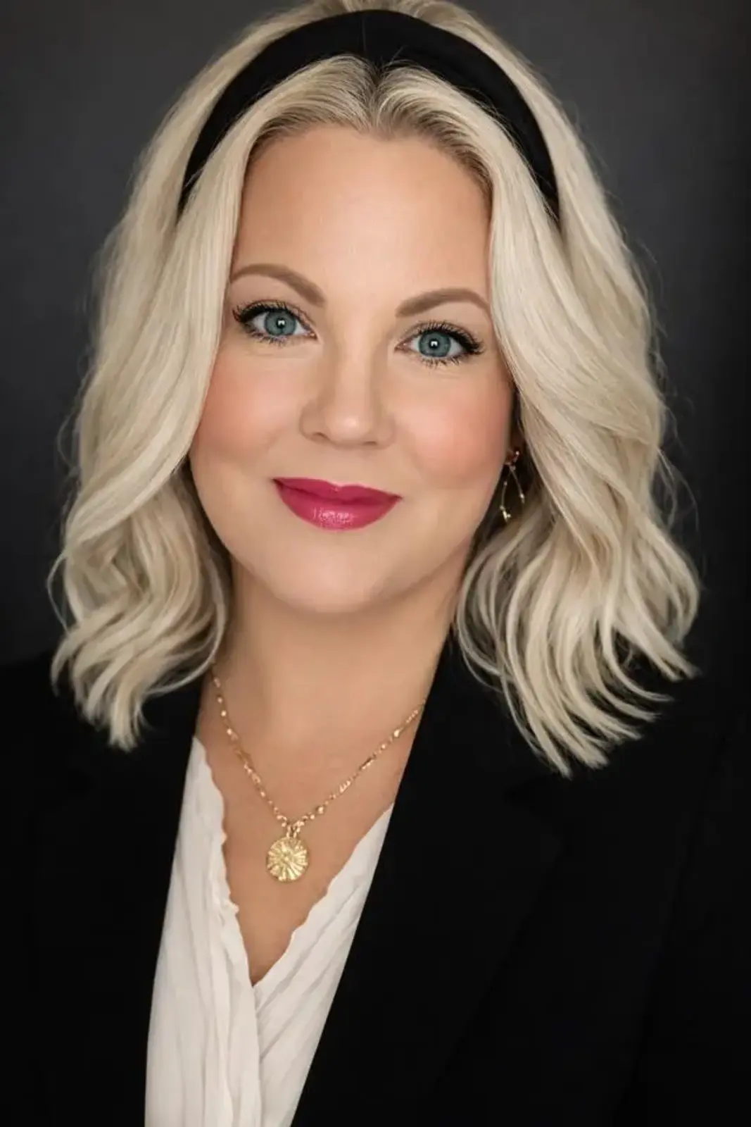 Headshot of Kathryn