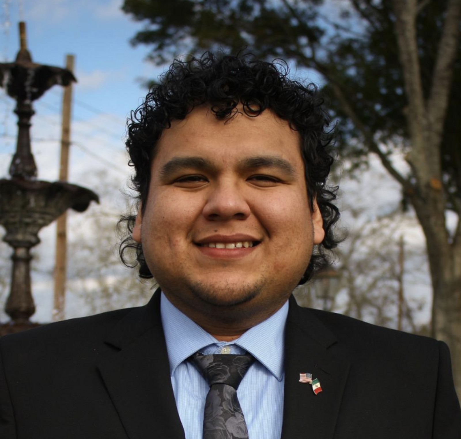 Headshot of Eduardo