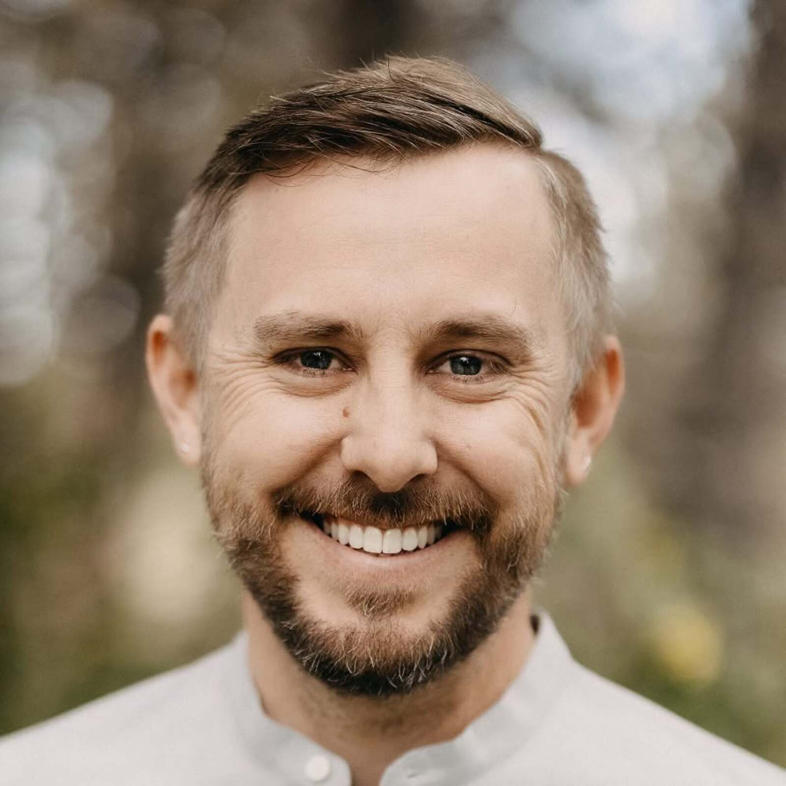Headshot of Matthew