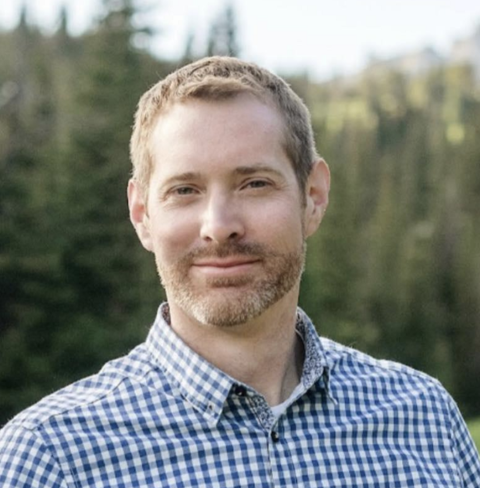 Headshot of Matt