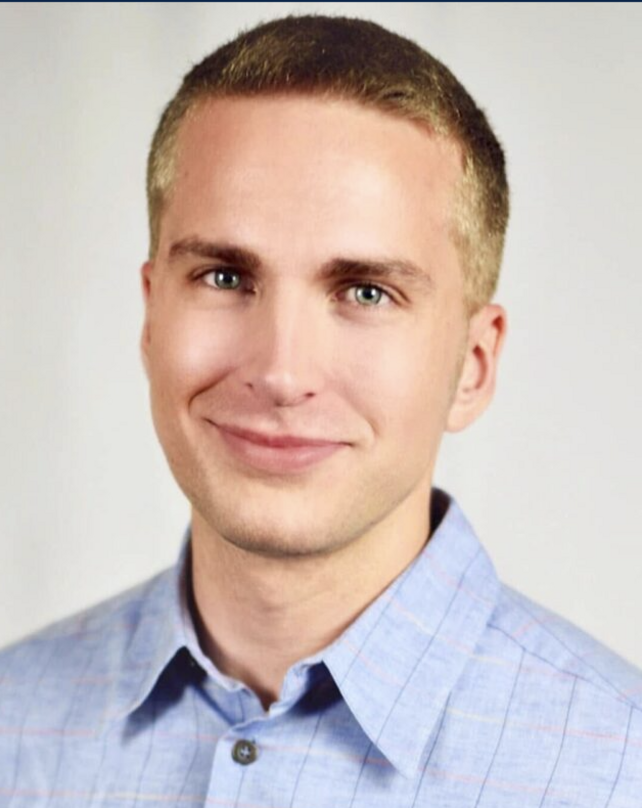 Headshot of Timothy