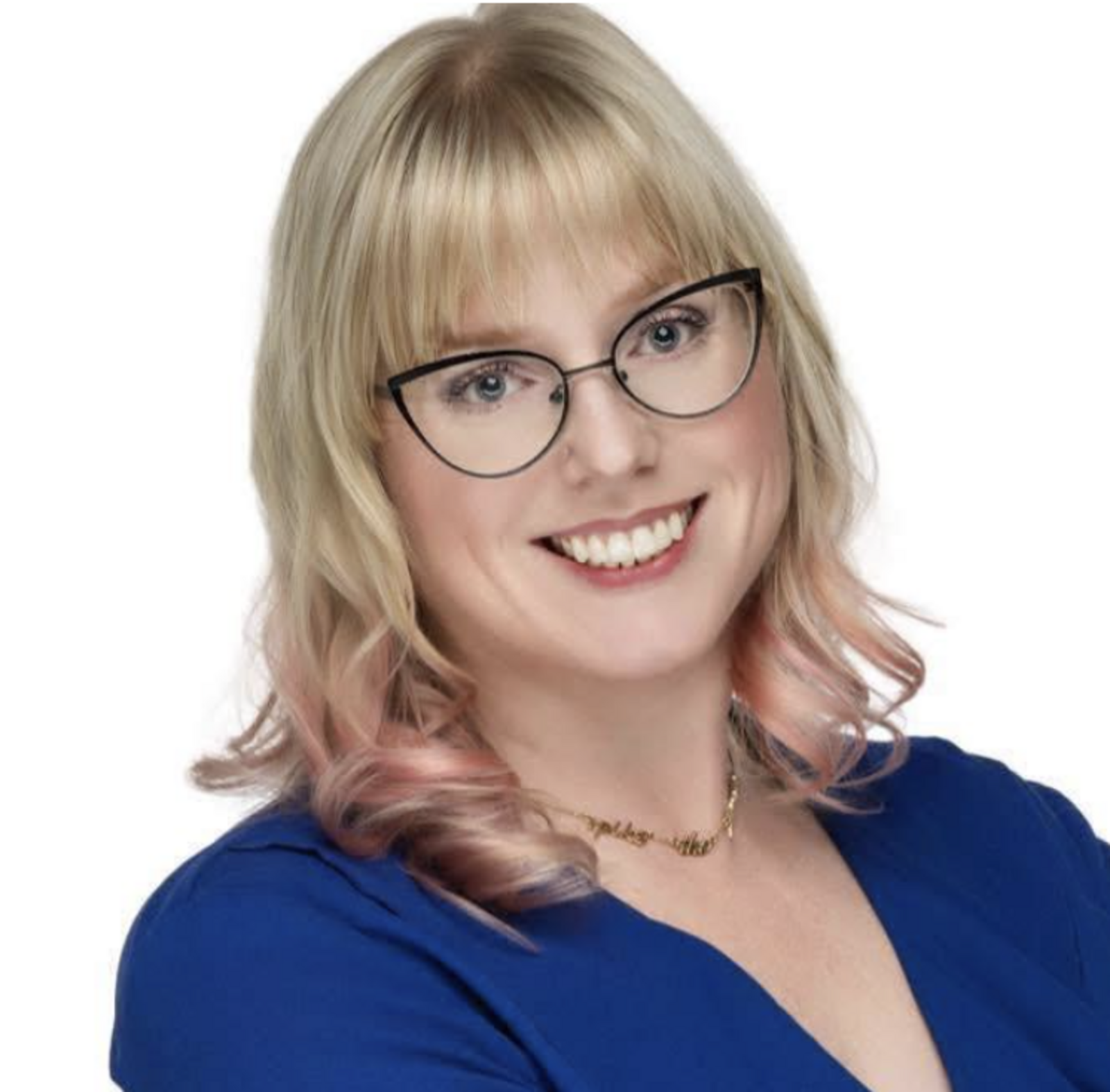 Headshot of Lindsay