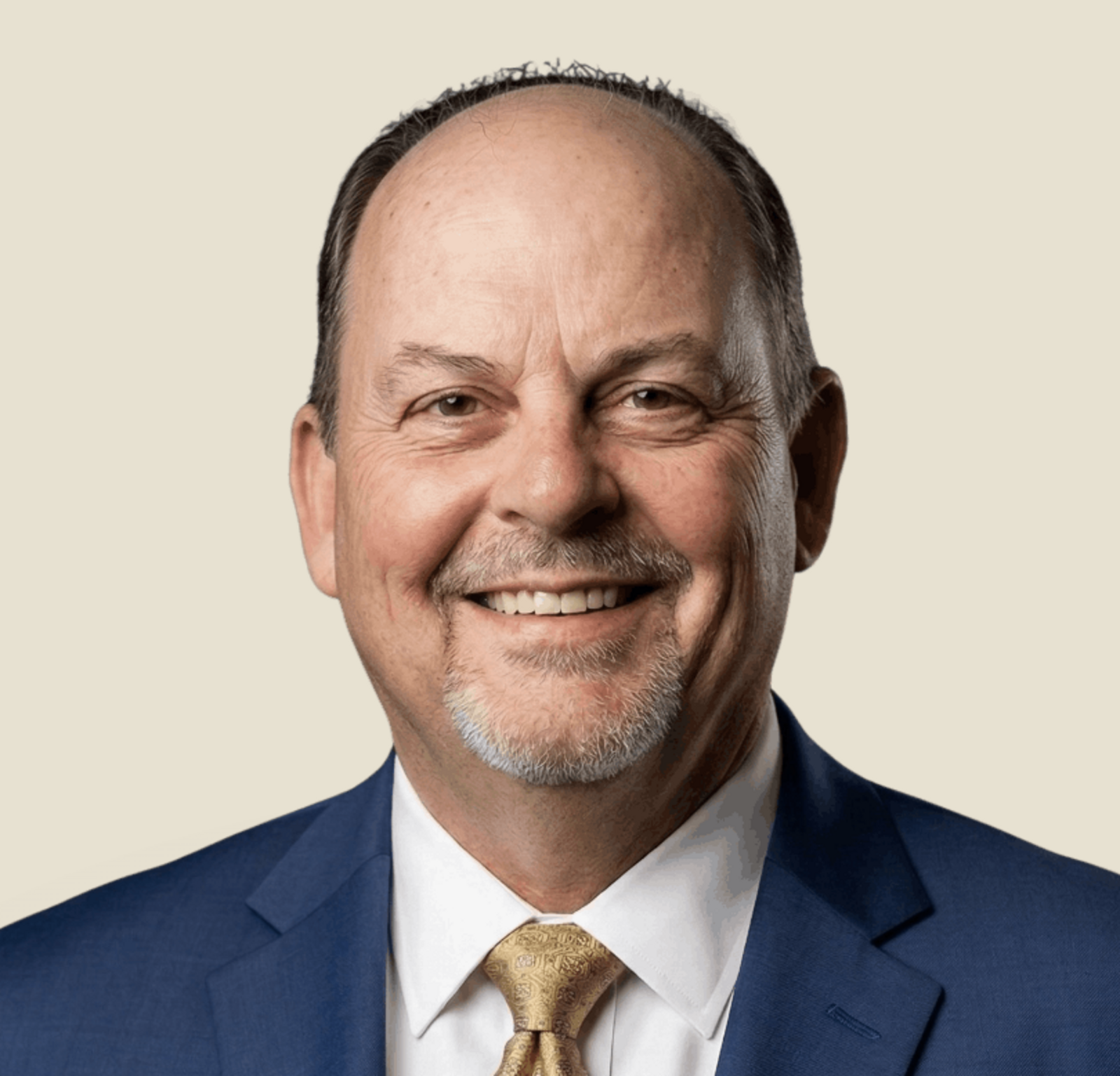 Headshot of Gary