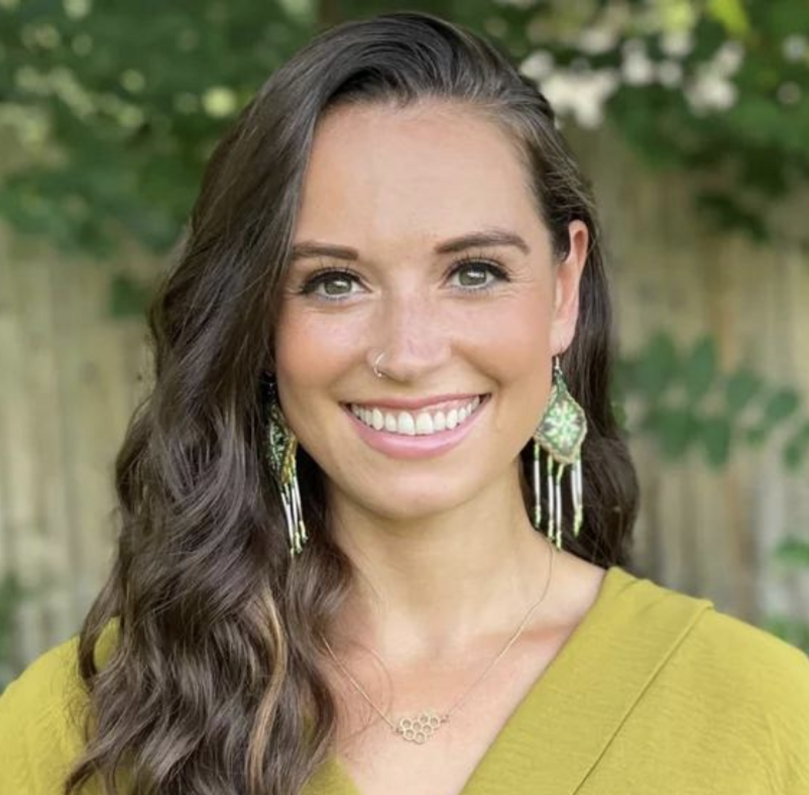 Headshot of Alanna