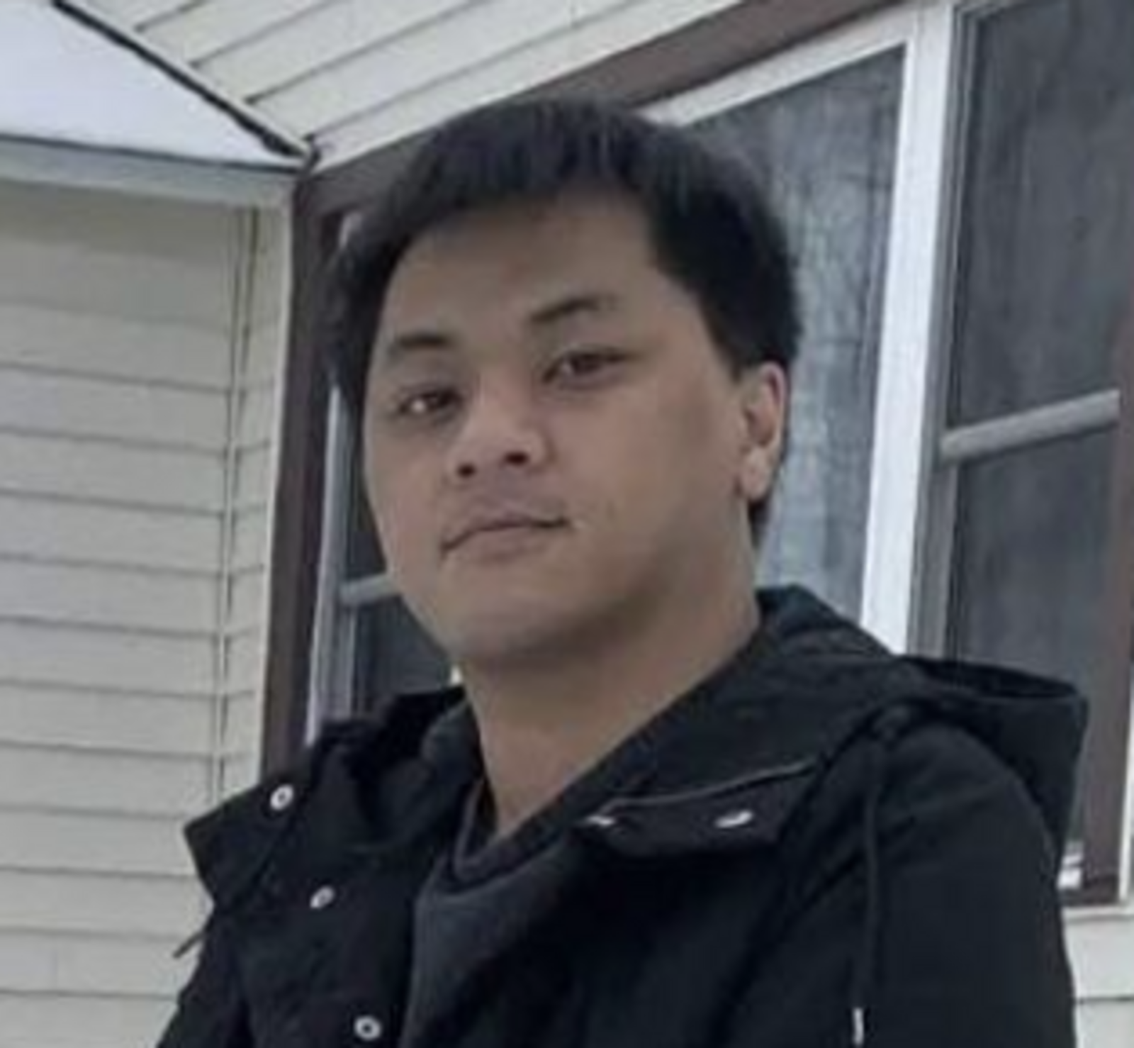 Headshot of Po